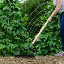 Kent & Stowe Carbon Steel Long Handled Soil Rake 5 Kent & Stowe Carbon Steel Long Handled Soil Rake -Greentide Garden Store 1031078 1