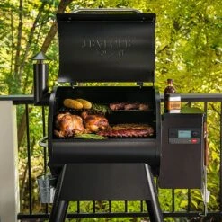 Traeger Pro D2 575 Wood Pellet Grill -Greentide Garden Store 1064926 4