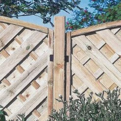 7ft Wooden Fence Post - 210 X 10 X 10cm