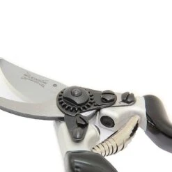 Wilkinson Sword Razorcut Pro Angled Head Bypass Pruner -Greentide Garden Store 787077 3