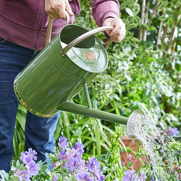 Smart Garden 9L Galvanised Steel Watering Can - Various Colours 8 Smart Garden 9L Galvanised Steel Watering Can - Various Colours - Image 6