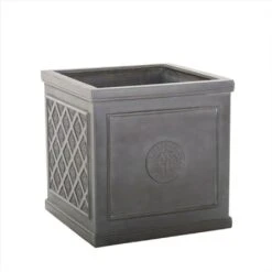 Woodlodge Regal Heritage Planter